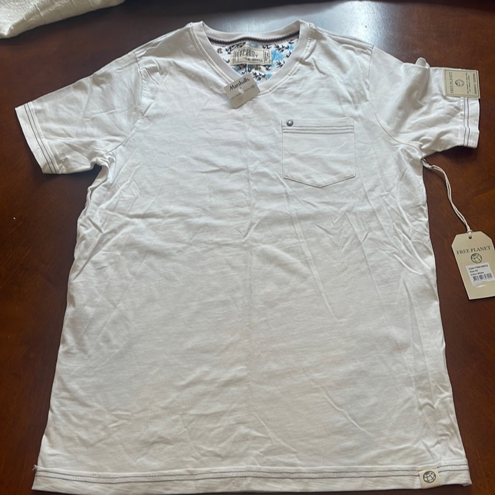NWT White V Neck T-Shirt Men’s XS